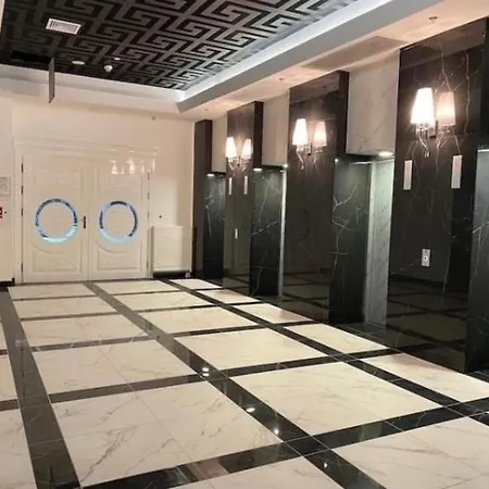 アパート Hanza Tower In Downtown With Spa Pool Jacussi Sauna シュチェチン
